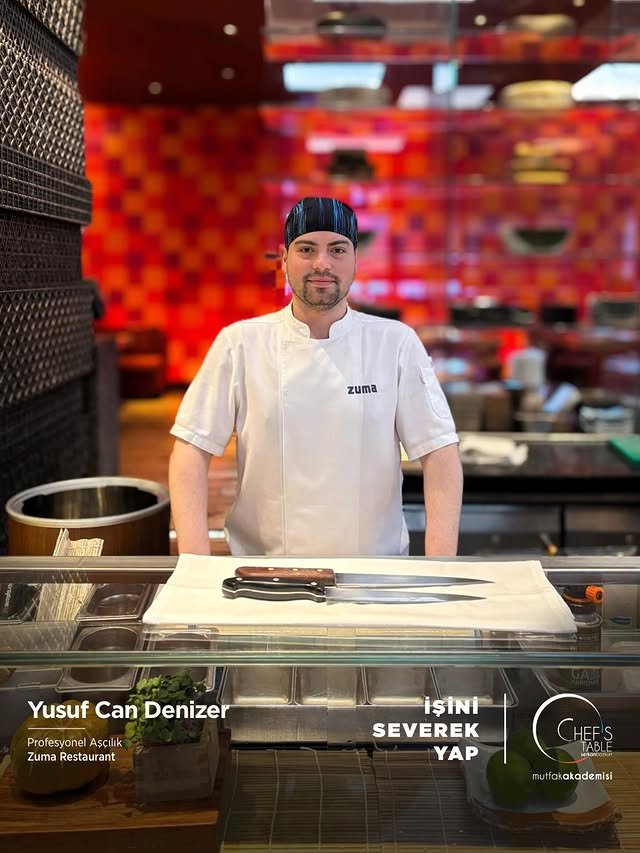 Profesyonel Aşçılık Eğitimi mezunlarımızdan Yusuf Can Denizer, stajını yapmış olduğu Zuma Restaurant’ta işe başlamıştır. Sevgili Yusuf Can Denizer’e kariyerinde bol şans ve başarılar diliyoruz. Yolu açık olsun!#chefstablemutfakakademisi #profesyonelaşçılıkeğitimi #işiniseverekyap
